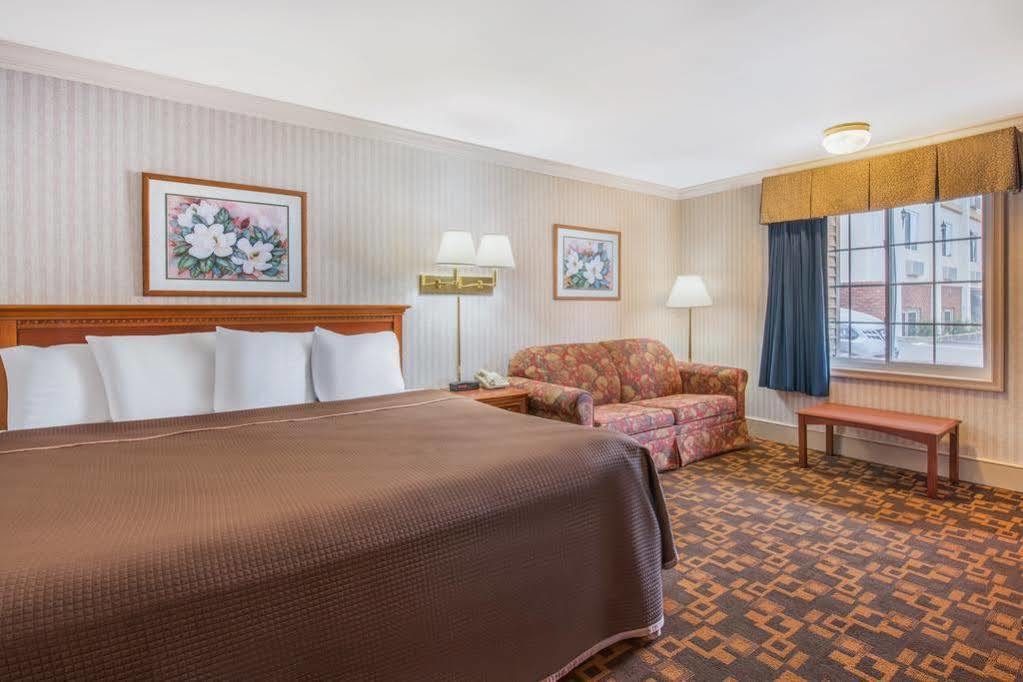 Howard Johnson By Wyndham Hershey Εξωτερικό φωτογραφία